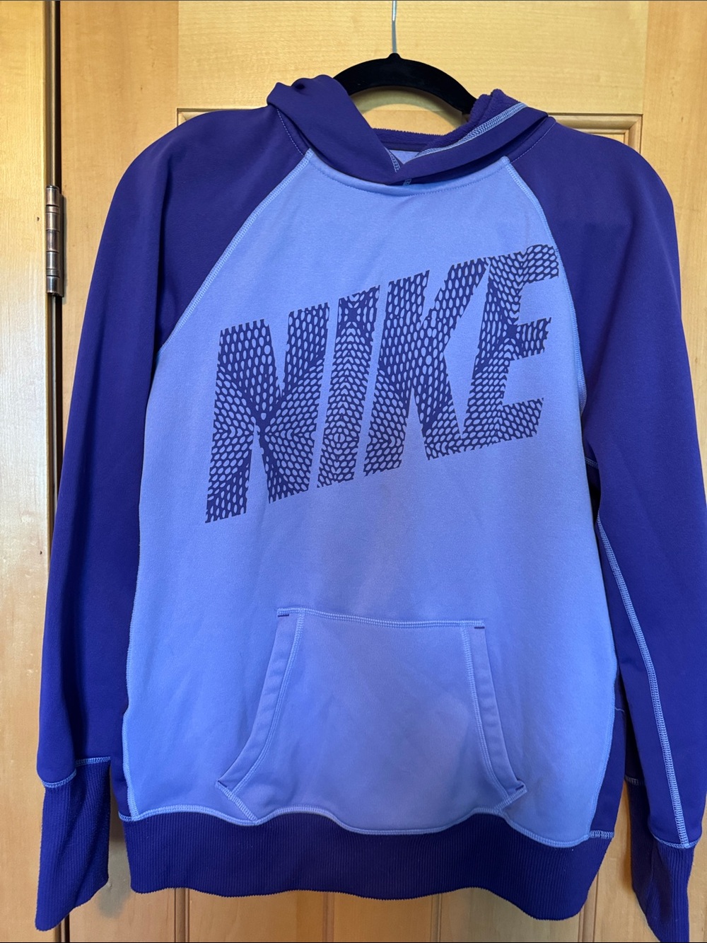 Nike super cute girls Two-Tone Purple Pullover Hoodie